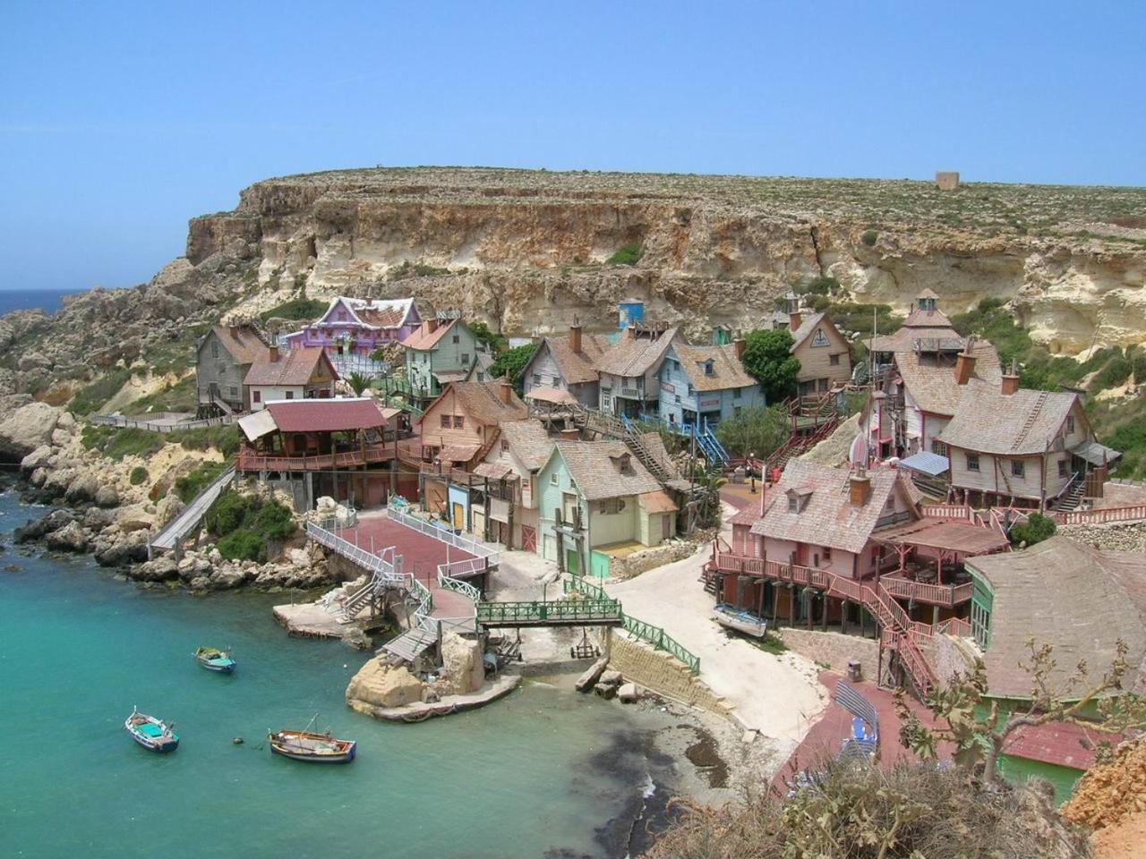 Seafront Apartment With Pool San Pawl il-Baħar Kültér fotó
